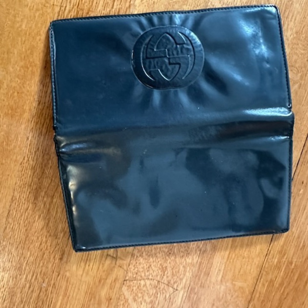 Gucci Black Leather Wallet double G slightly used